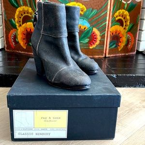 Classic Newberry rag & bone boots. 36.5, color Granite.